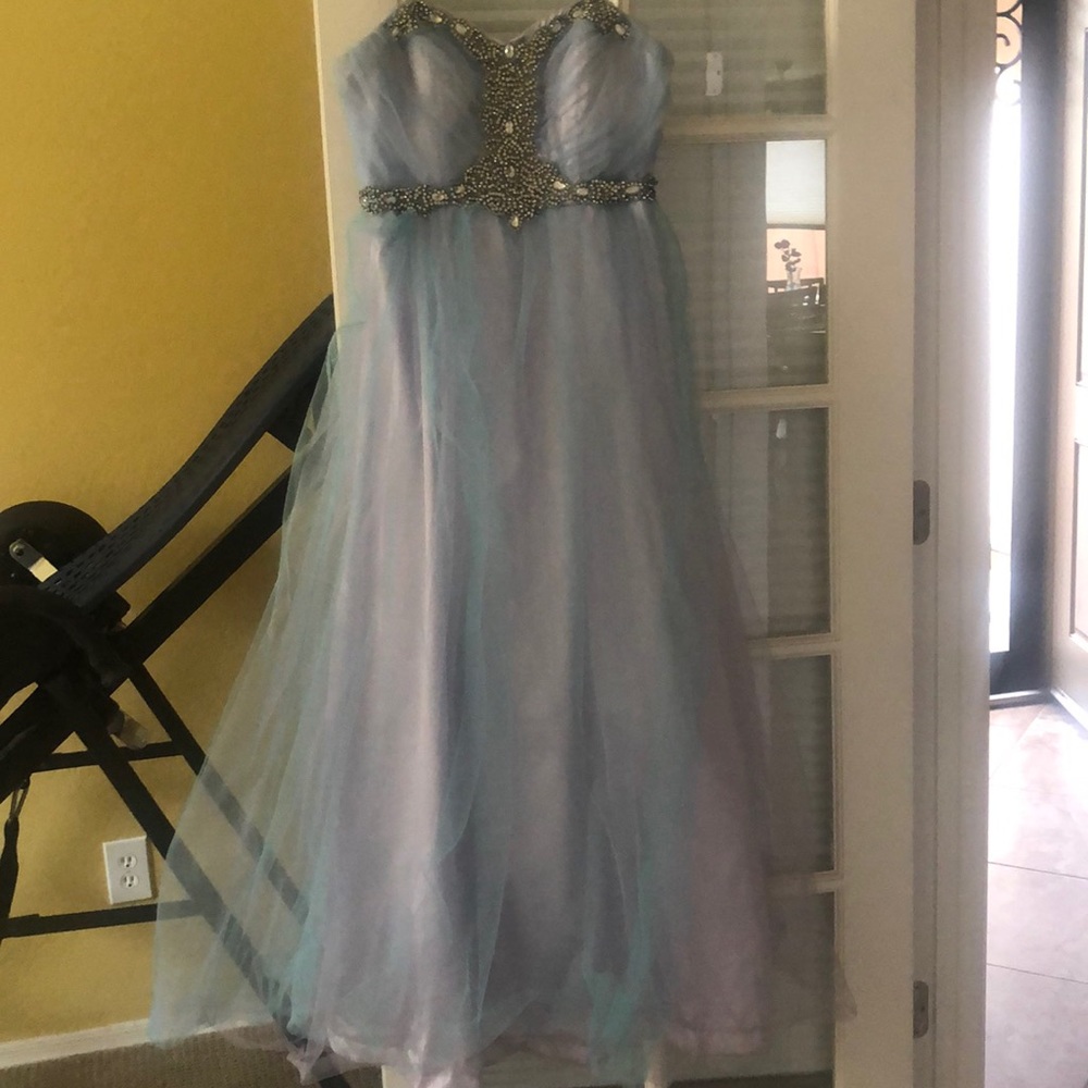 Ball gown